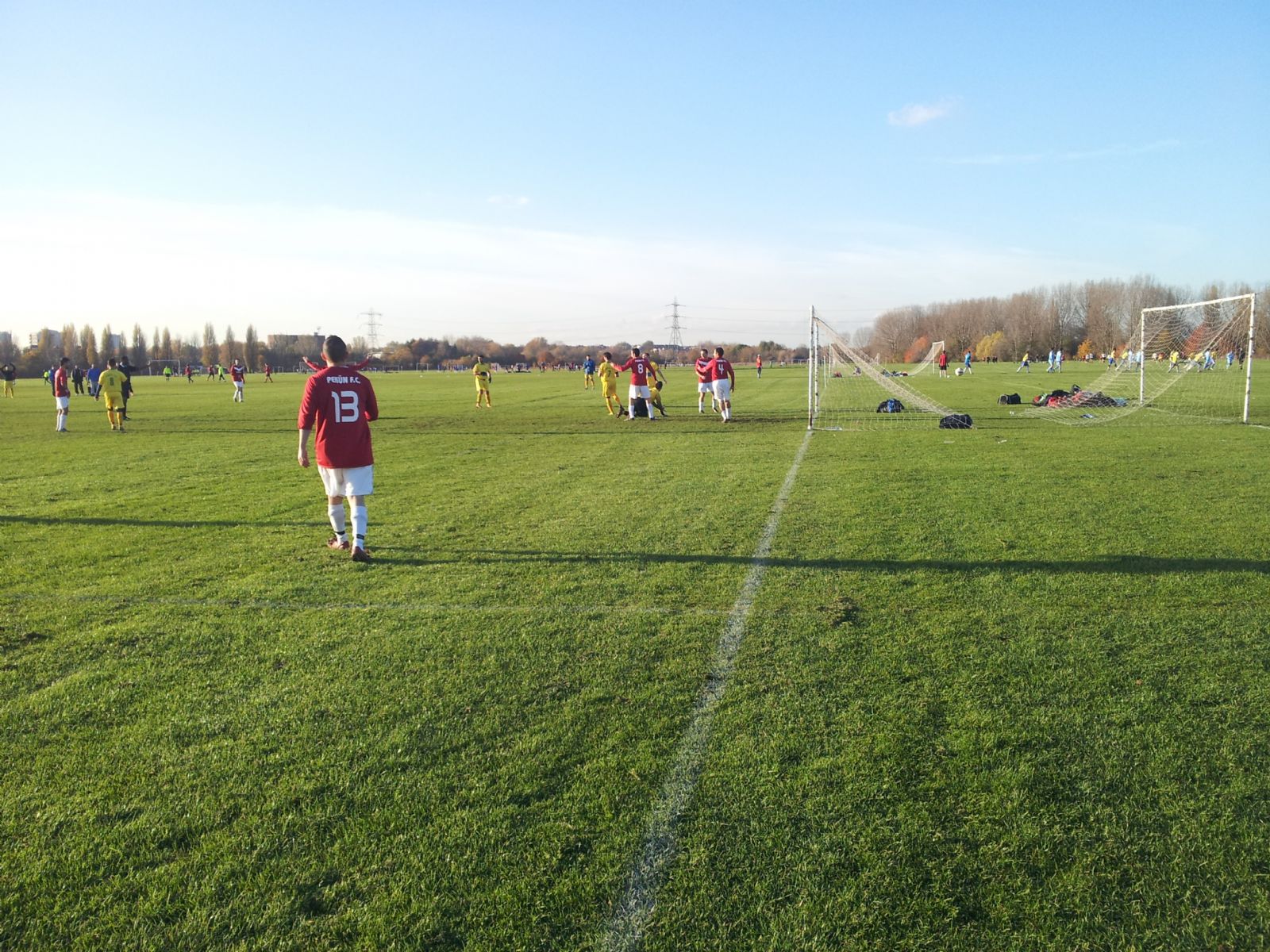 Binatl FC & Peknspor  -18 Kasm 2012-Hackney Marshes